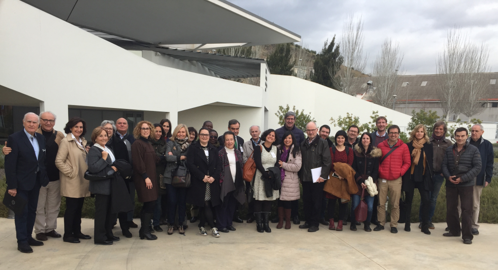 Personas reunidas en las jornadas de Ojos del Mundo 