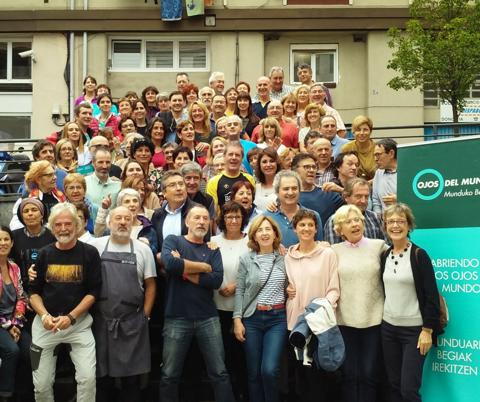 Marcha y comida solidaria en Euskadi por el derecho a la salud ocular