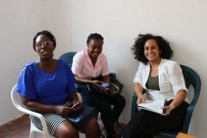 Reunión con mujeres de la Asociación ACAMO