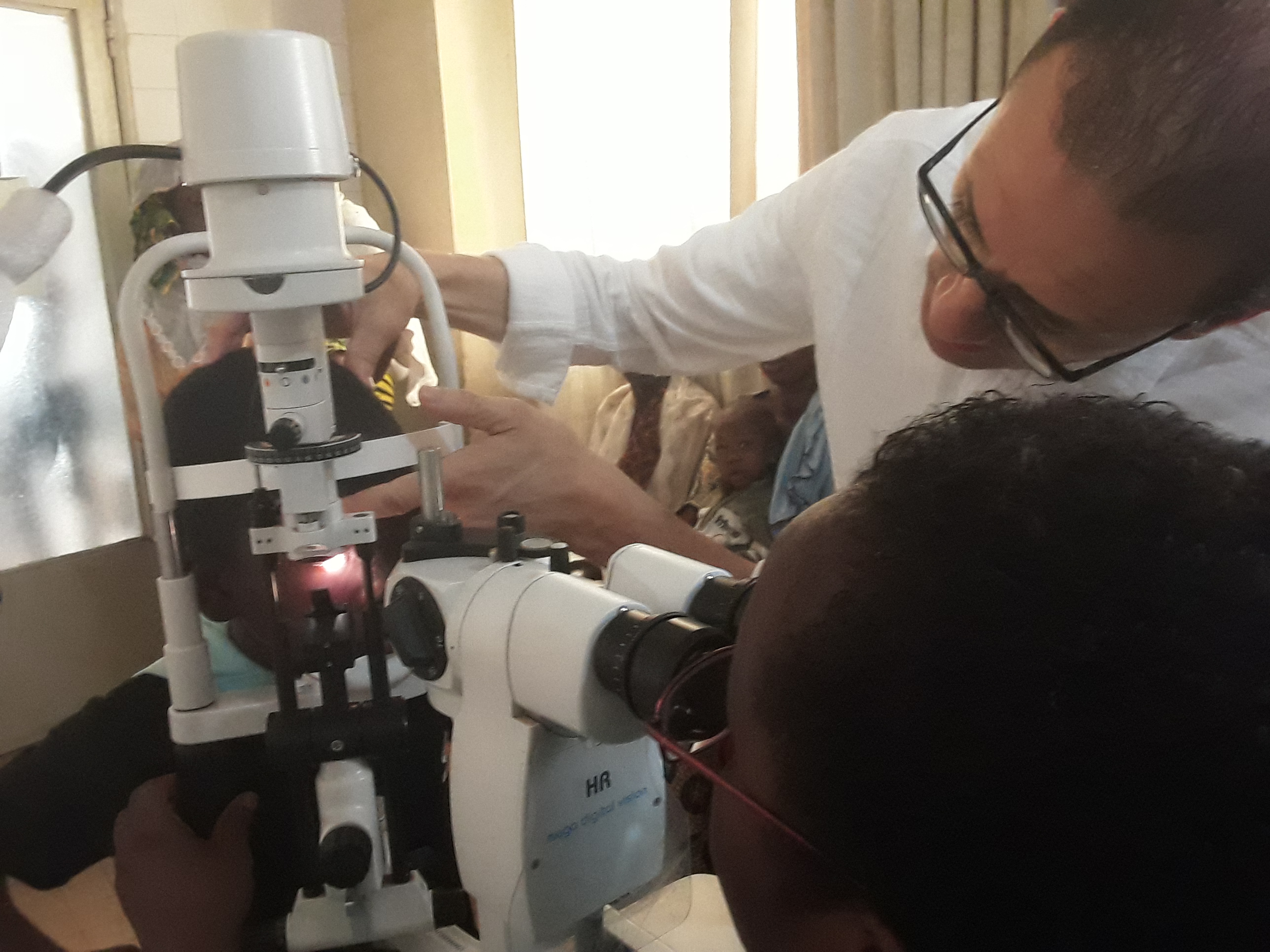 Formació especialitzada en oftalmologia pediàtrica per als equips de Mali