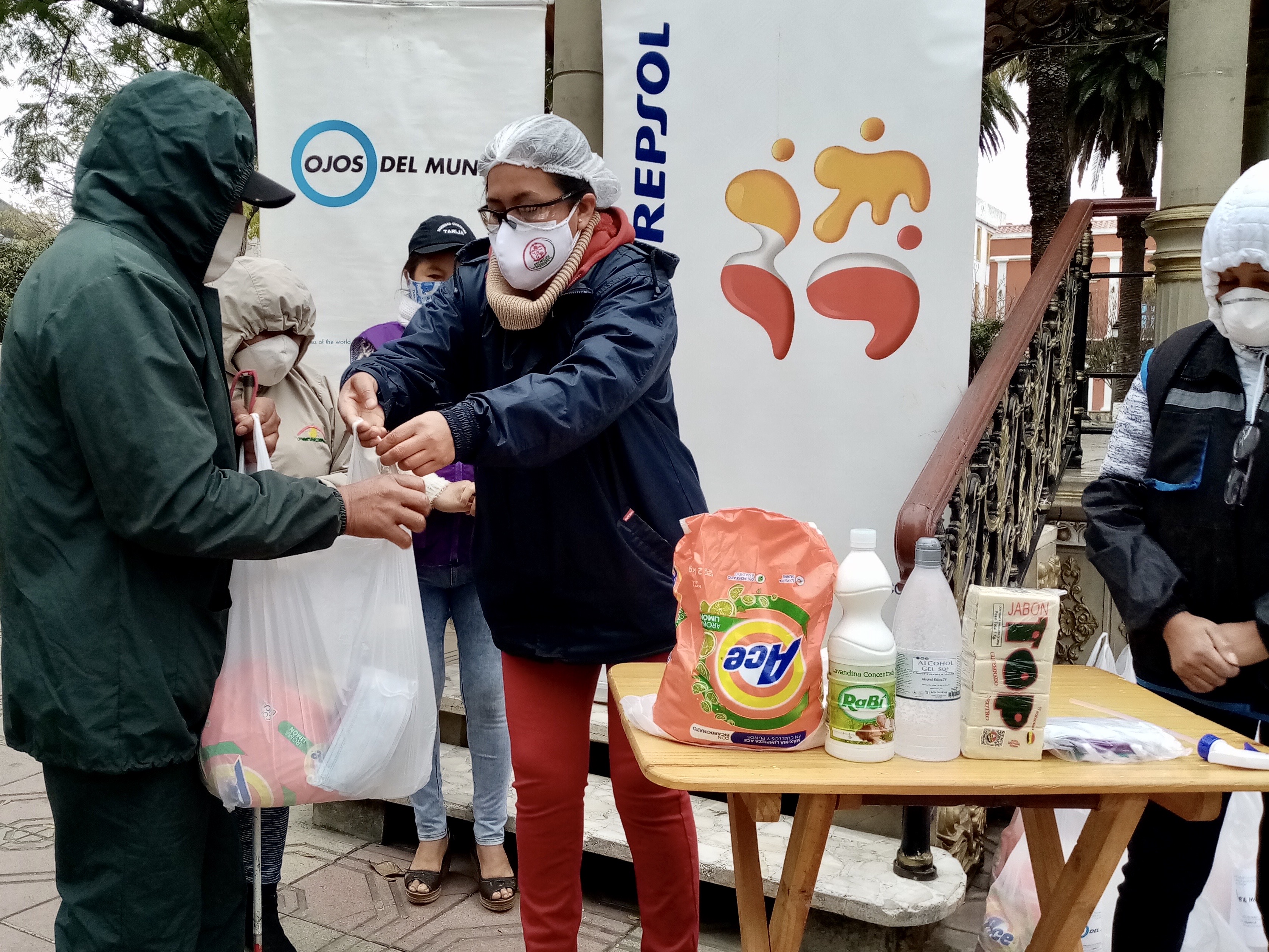 Donació d’equips de prevenció a Bolívia