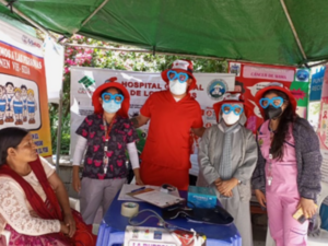 Feria de sensibilización oftalmológica en Bolivia