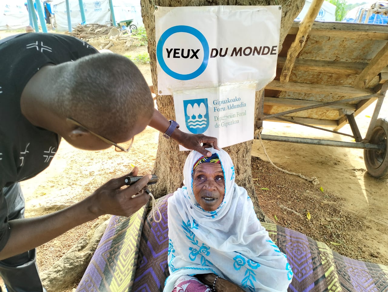 4.272 personas desplazadas y refugiadas reciben atención oftalmológica en Mali