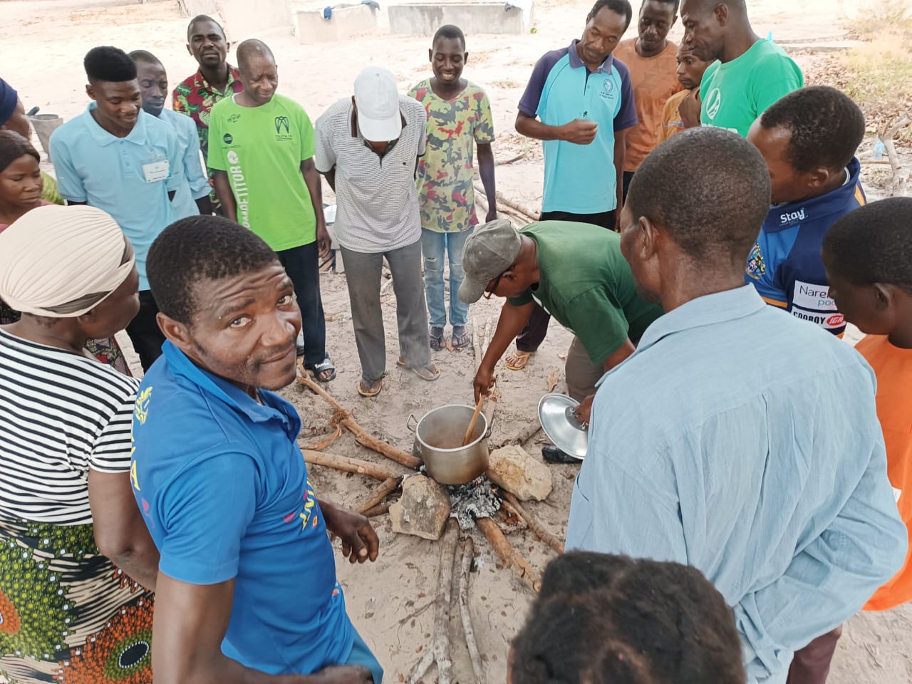 Nuevo programa ‘Hombres en la Cocina’ en Mozambique