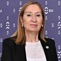 Ana Pastor