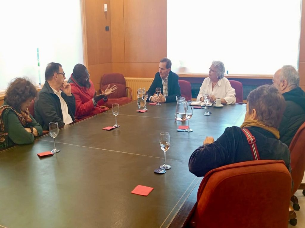 El coordinador de Mali durant la reunió amb responsables de la Diputació de Gipuzkoa