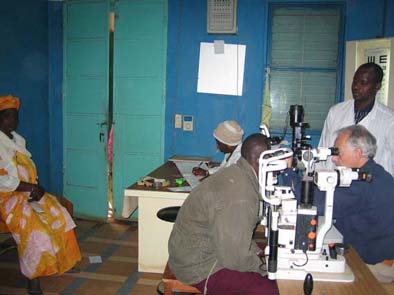 Formación en oculoplastia en Malí