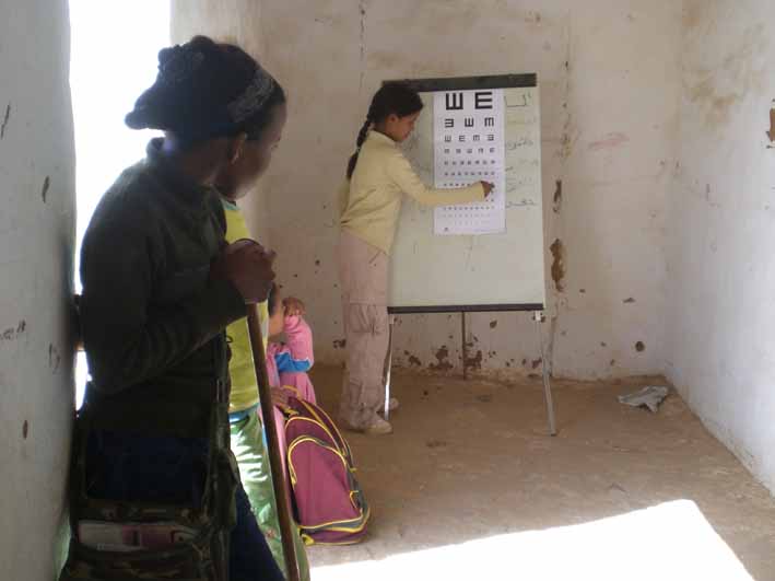 Les xerrades a les llevadores i les revisions infantils centren l’activitat al Sàhara